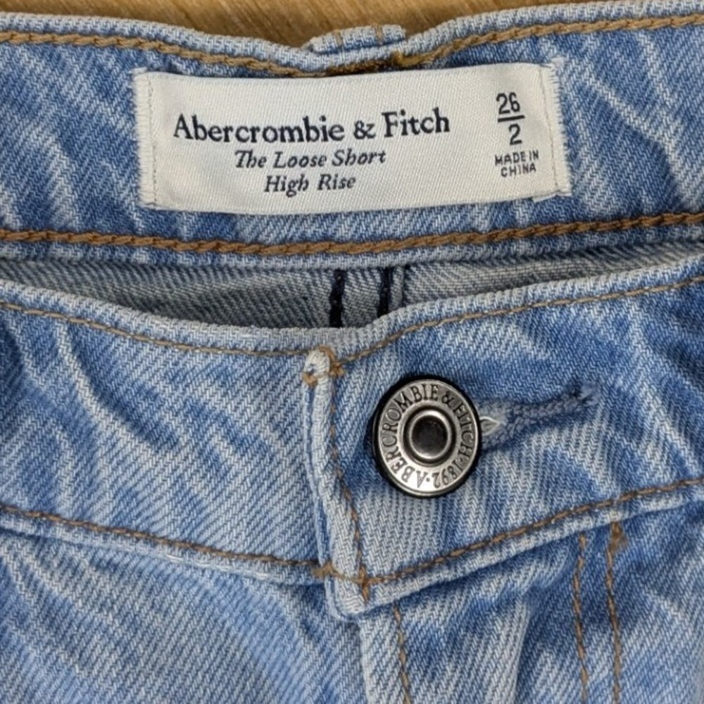 Abercrombie & Fitch The Loose Short Jorts 90s Minimalist High Rise Denim 26 New - Picture 2 of 10